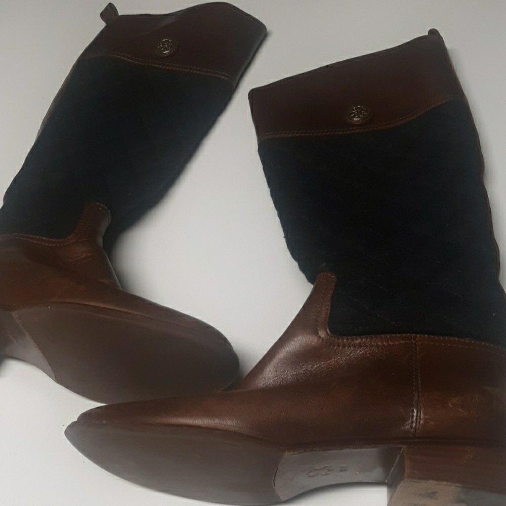 Tory Burch quilted and brown leather boots size 9